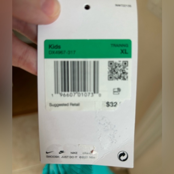 🌟Host Pick Nike Girls Training Shorts Size XL - Picture 6 of 6